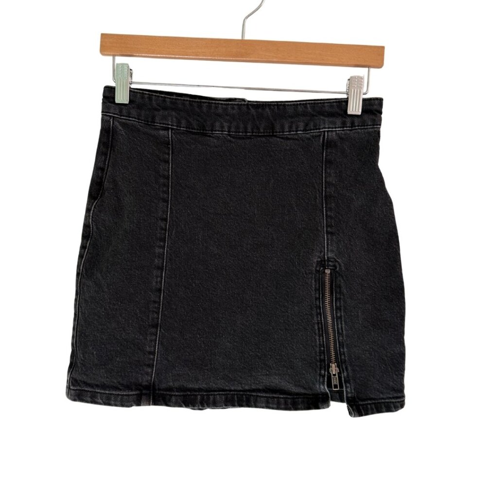 Free People We The Free Black Denim Mini Skirt Size 6 Zip Detail